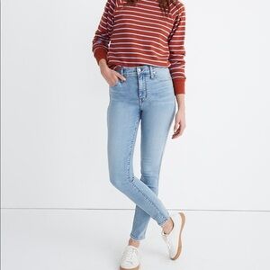 Madewell 10" High-Rise Skinny Jeans in Wheeler Wash